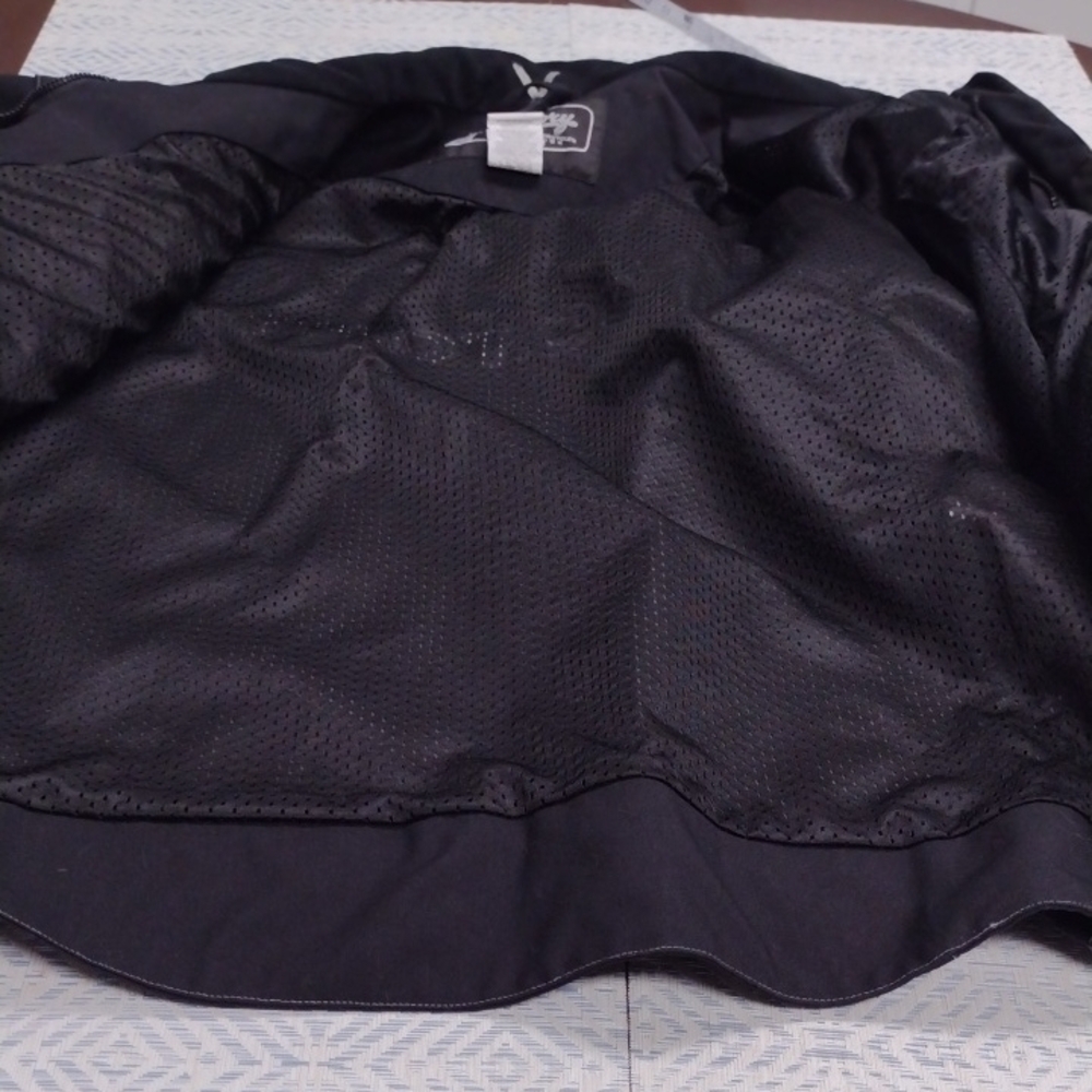 Victory Pure Men's Sleek Black Performance Jacket, Motorcycles - Picture 13 of 16